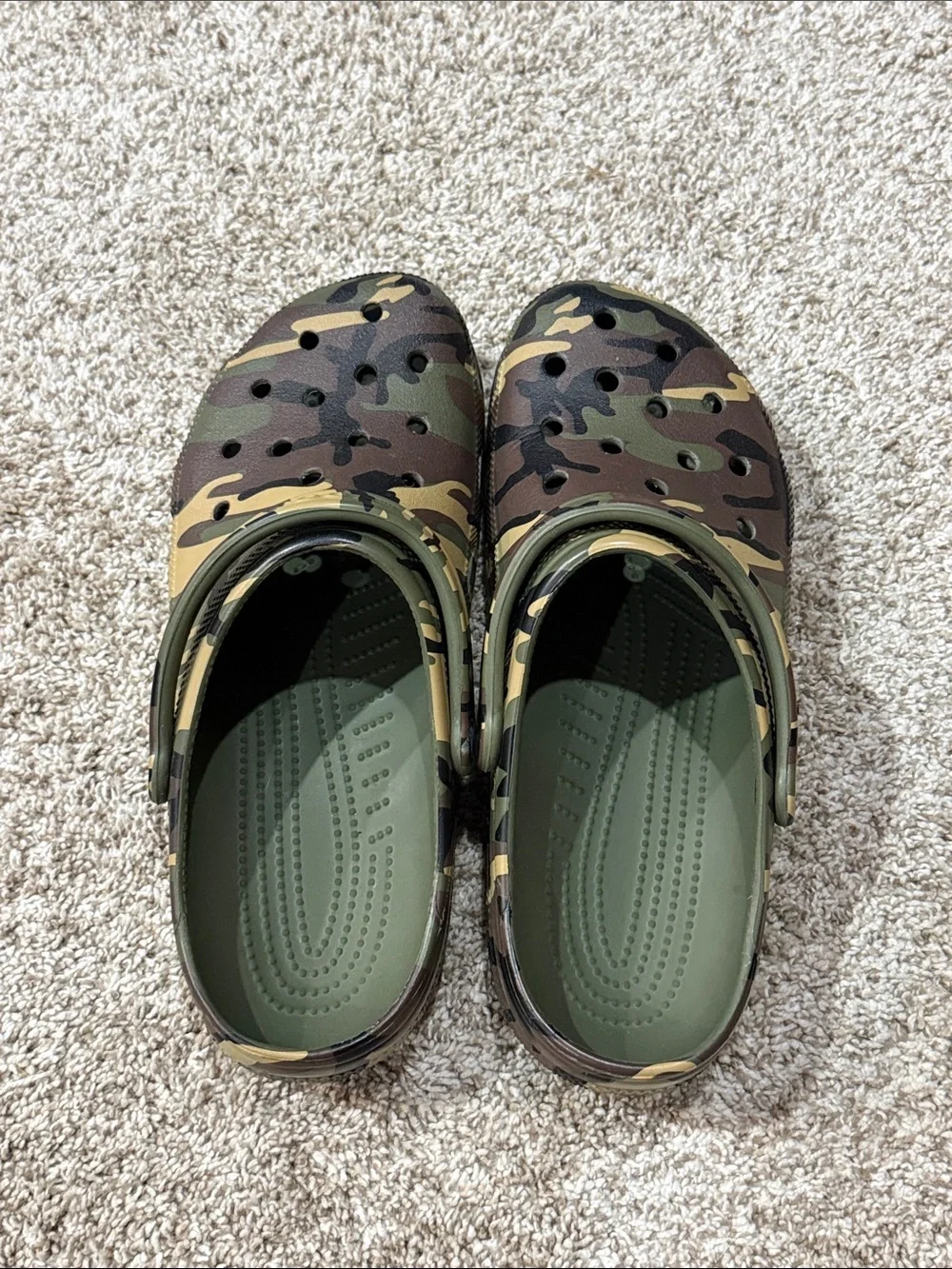 Camo Crocs Men’s Size 10 Women’s Size 12 EUC